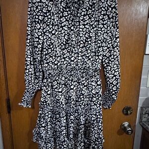 Stylish Black and White Leopard Print Dress👗🔥